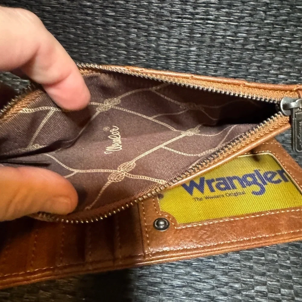 Wrangler Tan Quilted Women's Wallet